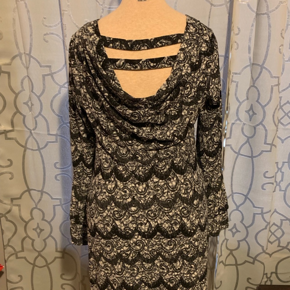 Elle | Dress | Hanging Back Bell Sleeve | Size S